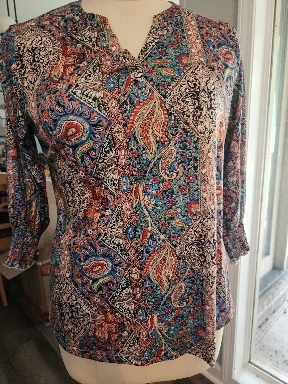 Paisley V-Neck Tunic Top in Multicolor